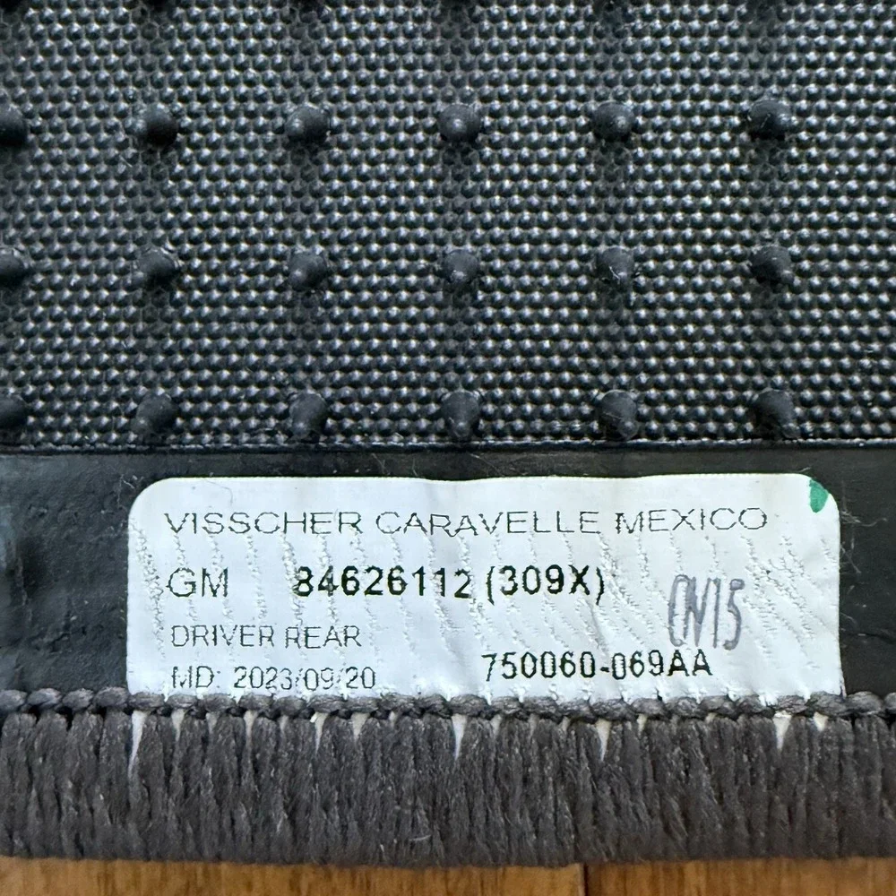 Genuine GM OEM Cadillac Escalade ESV Carpet Floor Mats 4pc Set 84626112